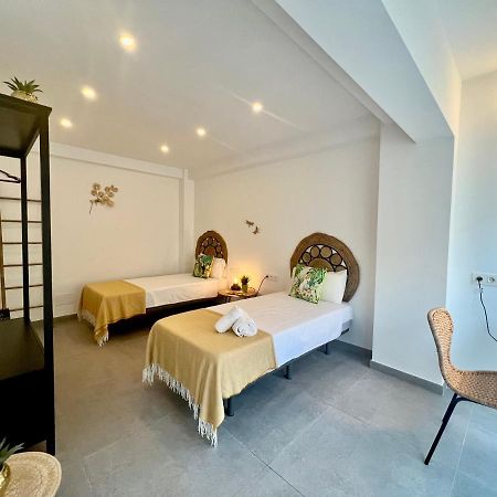 Malagueta Beach II & Private Terrace By Ele Apartments Malaga Exterior photo